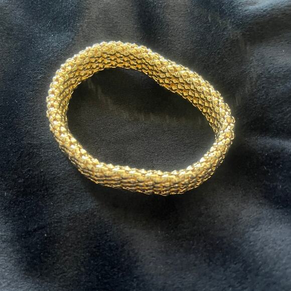 Sytlish 1/2" Gold-Tone Adjustable Bracelet NWOT - Picture 3 of 4